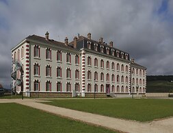 Heritage Apartment for 4 in Epernay