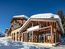 Accessible Alpine Stay for Five