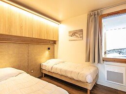 Family Alpine Base for 5 in Doucy