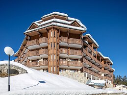 Family Alpine Base for 5 in Doucy