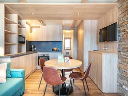 Family Alpine Base for 5 in Doucy