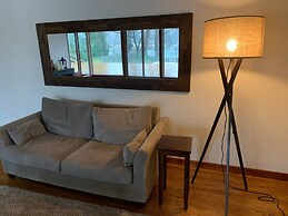 Riverside Holiday Home Sleeps 10