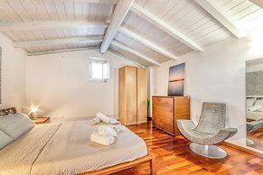 Martano Jacuzzi Suite w/ Terrace & BBQ