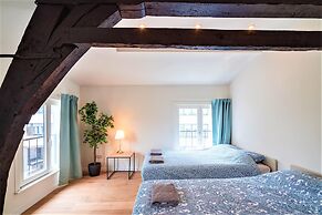 12-guest Apartment on the Main Square