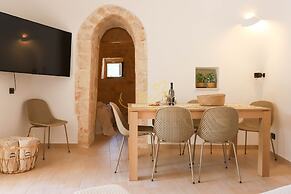 TD Trulli Bruco Large Pool for Family Fun