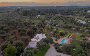 TD Lamiamola Stylish Trulli & Lamie With Pool