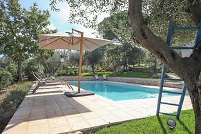 TD Trulli Tortorella With Nature Pool & Sauna