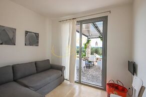 TD Trulli Terralta Panoramic Pool Over Country..
