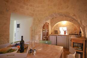 TD Trulli Terralta Panoramic Pool Over Country..