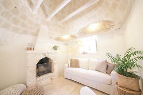 TD Trulli di Carole Renovated Trulli With Pool