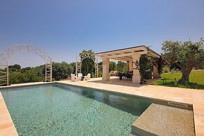 TD Apulianretreat Scenic Villa With Hammam & Pool