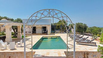 TD Apulianretreat Scenic Villa With Hammam & Pool