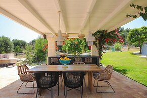TD Apulianretreat Scenic Villa With Hammam & Pool