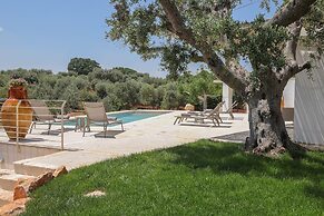 TD Casa Lulù Panoramic Pool Over Med/scrub
