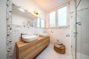 TD Villa Maestrale Luxury Pool & Sea View
