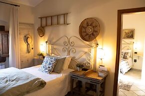 Boutique Hotel Fox's Inn