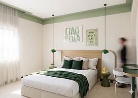 Suites 21 Luxury Apartment