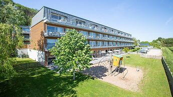 Coastal Apartment Stay for 4