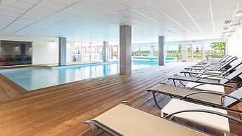 Coastal Apartment Stay for 4