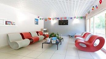Coastal Apartment Stay for 4