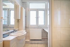 Large Antwerp City Center Apartments2bbkns