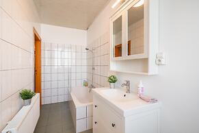 Large Antwerp City Center Apartments2bbkns