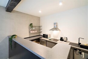 Antwerp Central 1br/7p Apartment