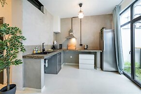 Antwerp Central 1br/7p Apartment