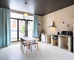 Antwerp Central 1br/7p Apartment