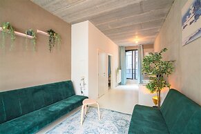 Antwerp Central 1br/7p Apartment