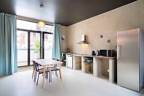 Antwerp Central 1br/7p Apartment