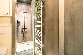 Antwerp Central 1br/7p Apartment
