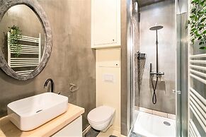 Antwerp Central 1br/7p Apartment