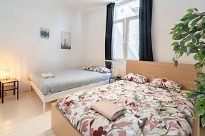 Stylish Antwerp City Apartment for 7