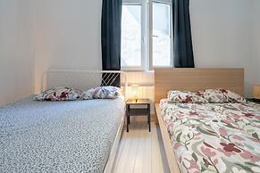 Stylish Antwerp City Apartment for 7