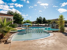 8-guest House Near Mountain Trails