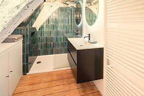 Loft-style Duplex at Hendrik Square
