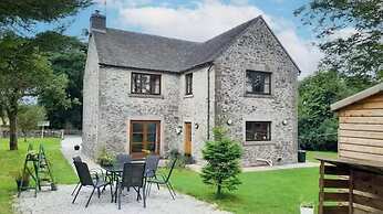 Peak District - Parking - Garden - Bbq - Sleeps 8