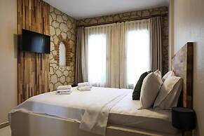 naya port otel