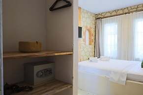 naya port otel
