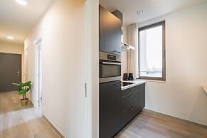 Aesthetic 12 Guests Apartment With Balcony