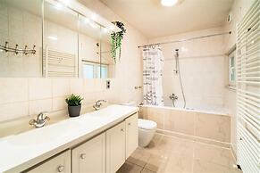 3 Bedroom Cosy Apartment