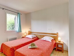 Accessible Apartment With Garden