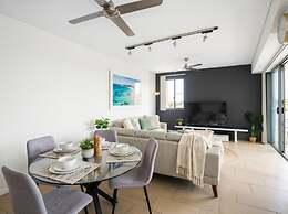 Zen Bayside Seaview - Balcony - Shared Pool