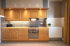 Large Antwerp City Center Apartments3bbns