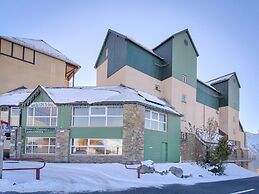 6-guest Rental With Dedicated Ski Locker