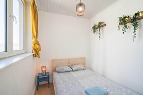 Large Antwerp City Center Apartments2bbns