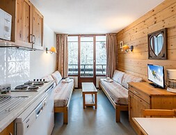 Slope-access Morillon Apartment for 4