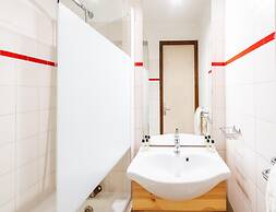 Slope-access Morillon Apartment for 4