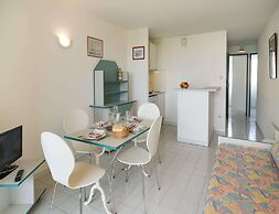 Cap D'agde Large Beach Stay for Eight